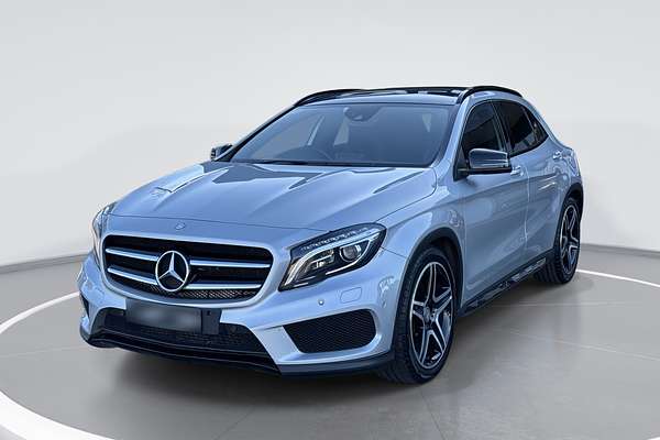2015 Mercedes-Benz GLA-Class GLA250 X156