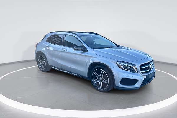 2015 Mercedes-Benz GLA-Class GLA250 X156