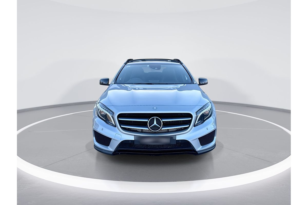 2015 Mercedes-Benz GLA-Class GLA250 X156