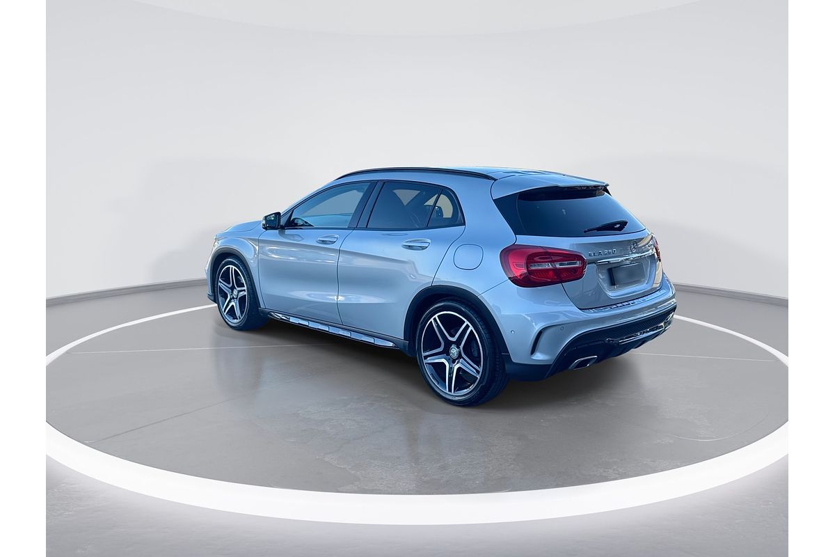 2015 Mercedes-Benz GLA-Class GLA250 X156
