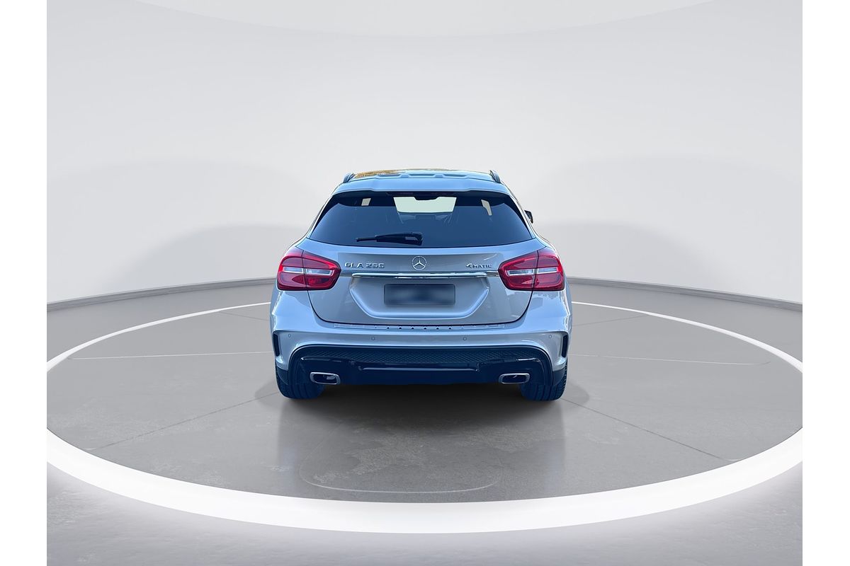 2015 Mercedes-Benz GLA-Class GLA250 X156