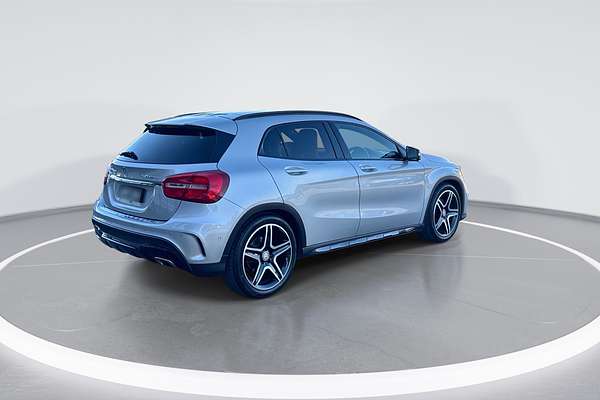 2015 Mercedes-Benz GLA-Class GLA250 X156