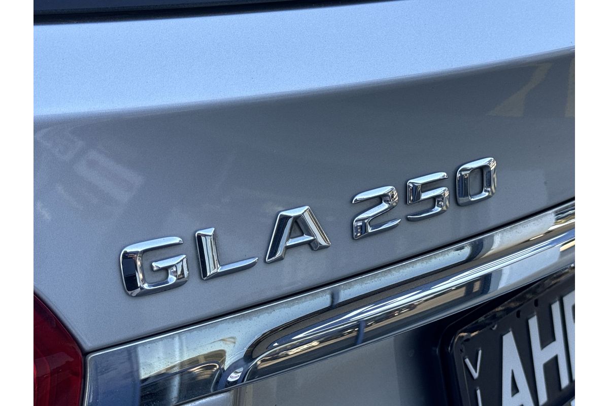 2015 Mercedes-Benz GLA-Class GLA250 X156
