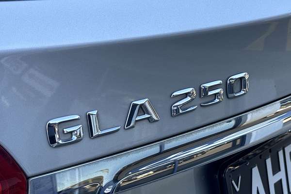 2015 Mercedes-Benz GLA-Class GLA250 X156