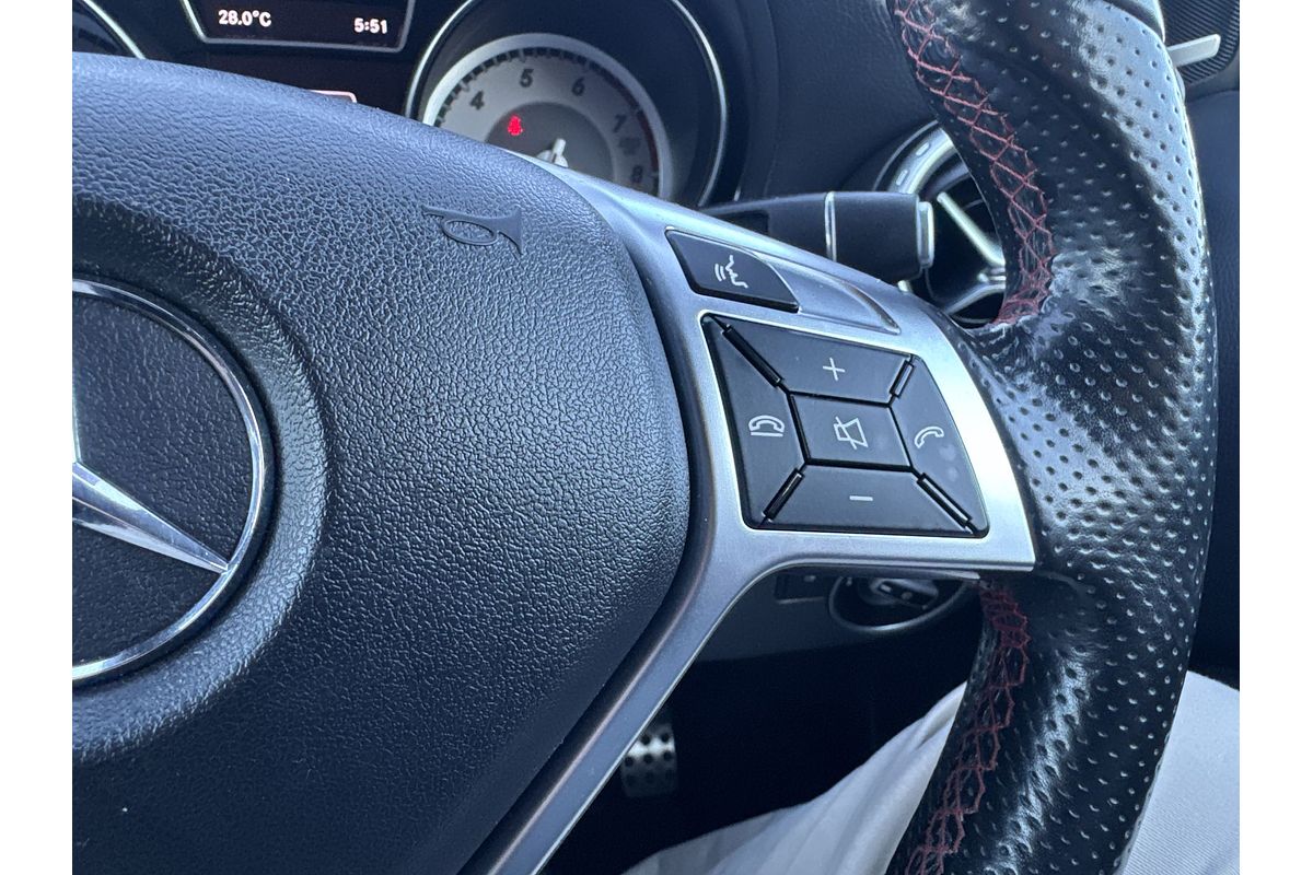 2015 Mercedes-Benz GLA-Class GLA250 X156
