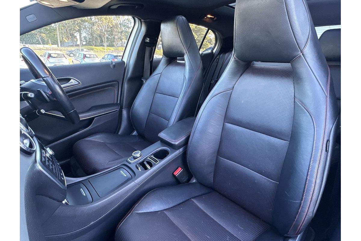 2015 Mercedes-Benz GLA-Class GLA250 X156