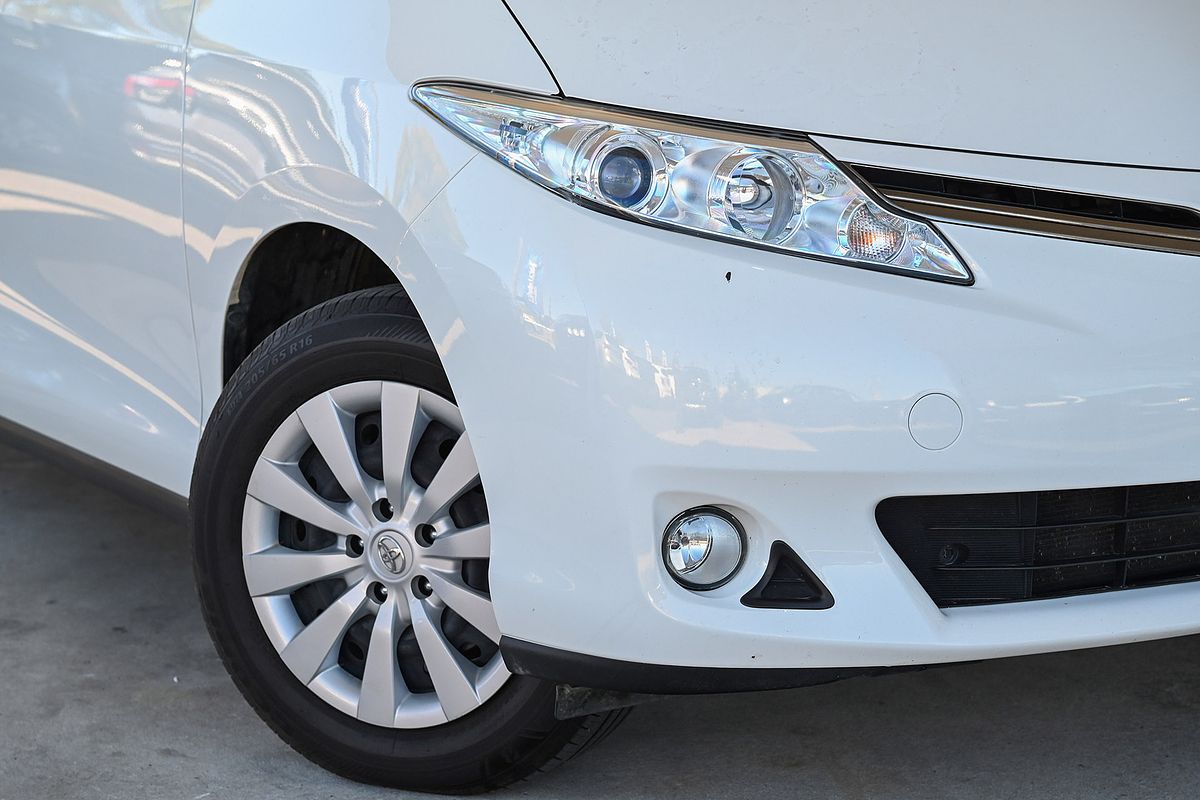 2017 Toyota Tarago GLi ACR50R