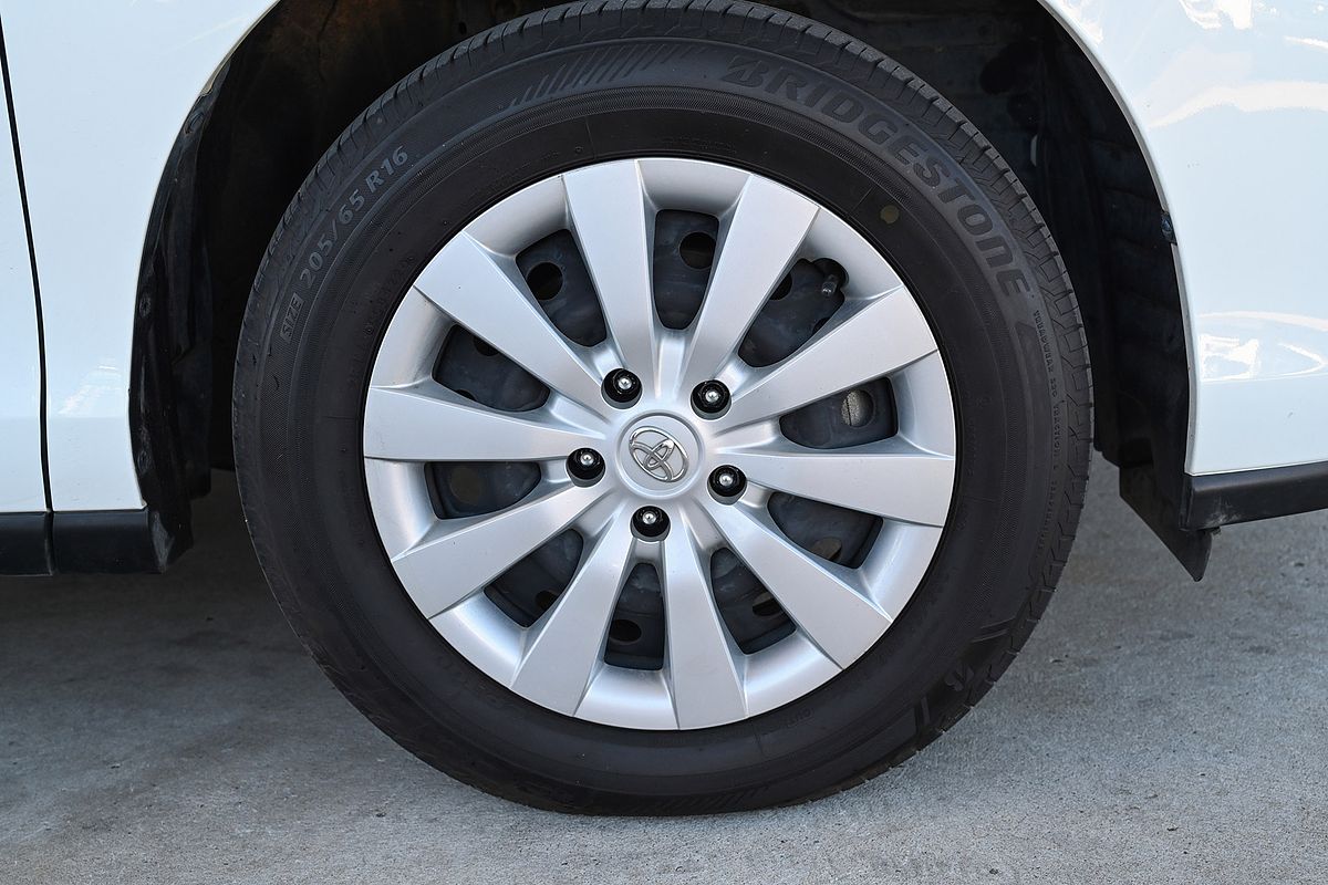 2017 Toyota Tarago GLi ACR50R