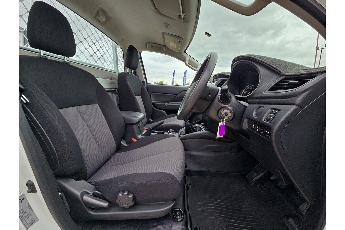 2021 Mitsubishi Triton GLX MR 4X4