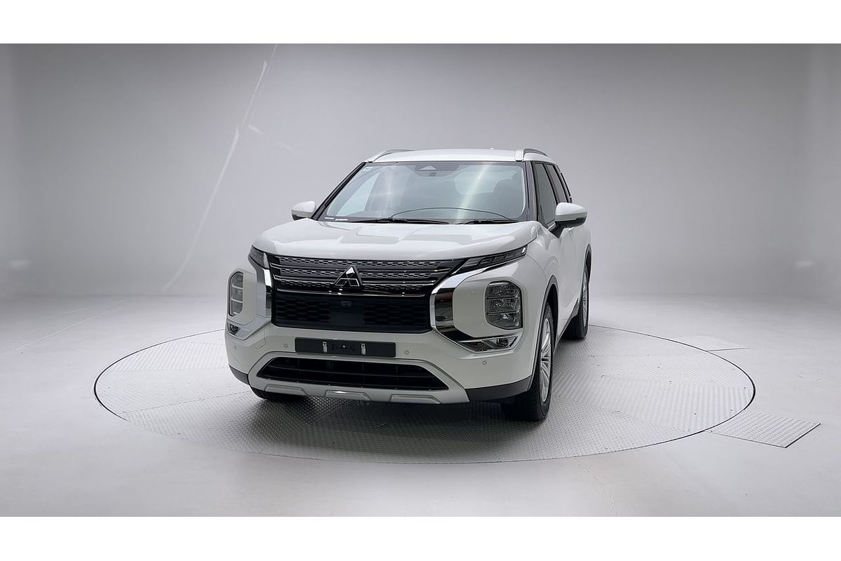 2023 Mitsubishi Outlander LS ZM