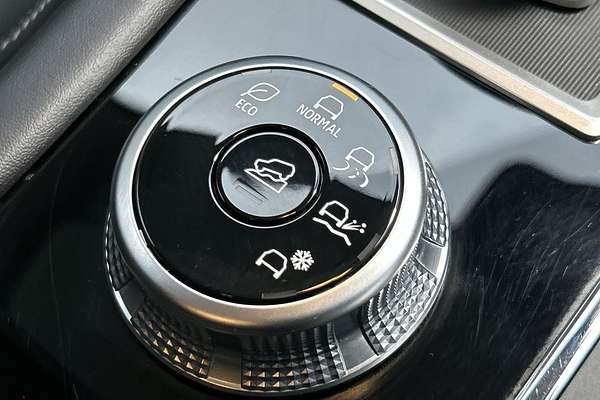 2023 Mitsubishi Outlander LS ZM