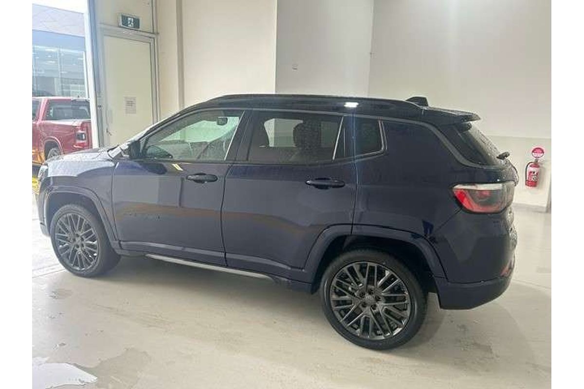 2023 Jeep Compass S-Limited M6