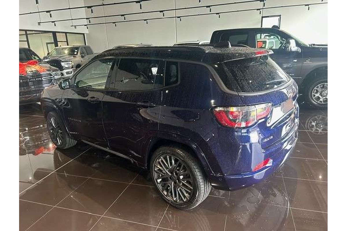 2023 Jeep Compass S-Limited M6