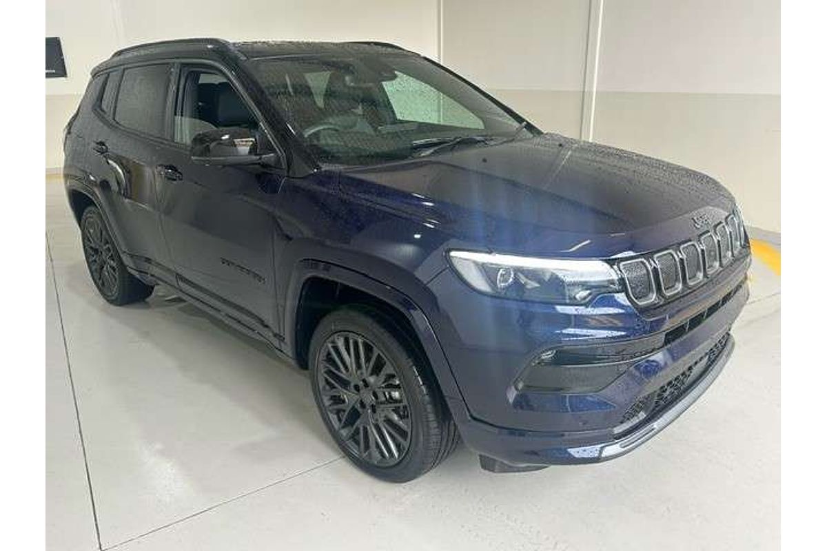 2023 Jeep Compass S-Limited M6