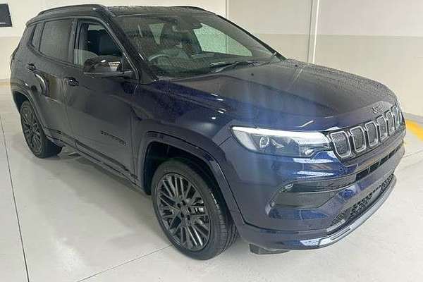 2023 Jeep Compass S-Limited M6