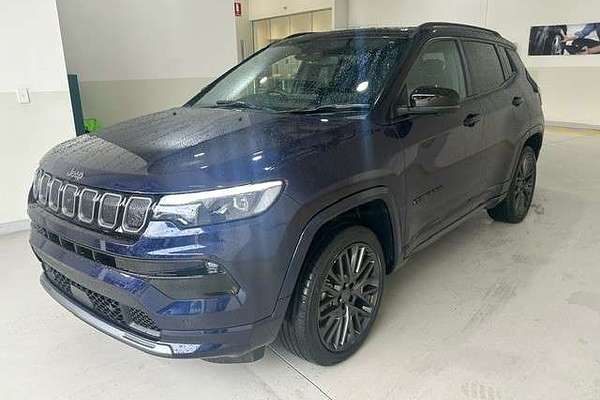 2023 Jeep Compass S-Limited M6