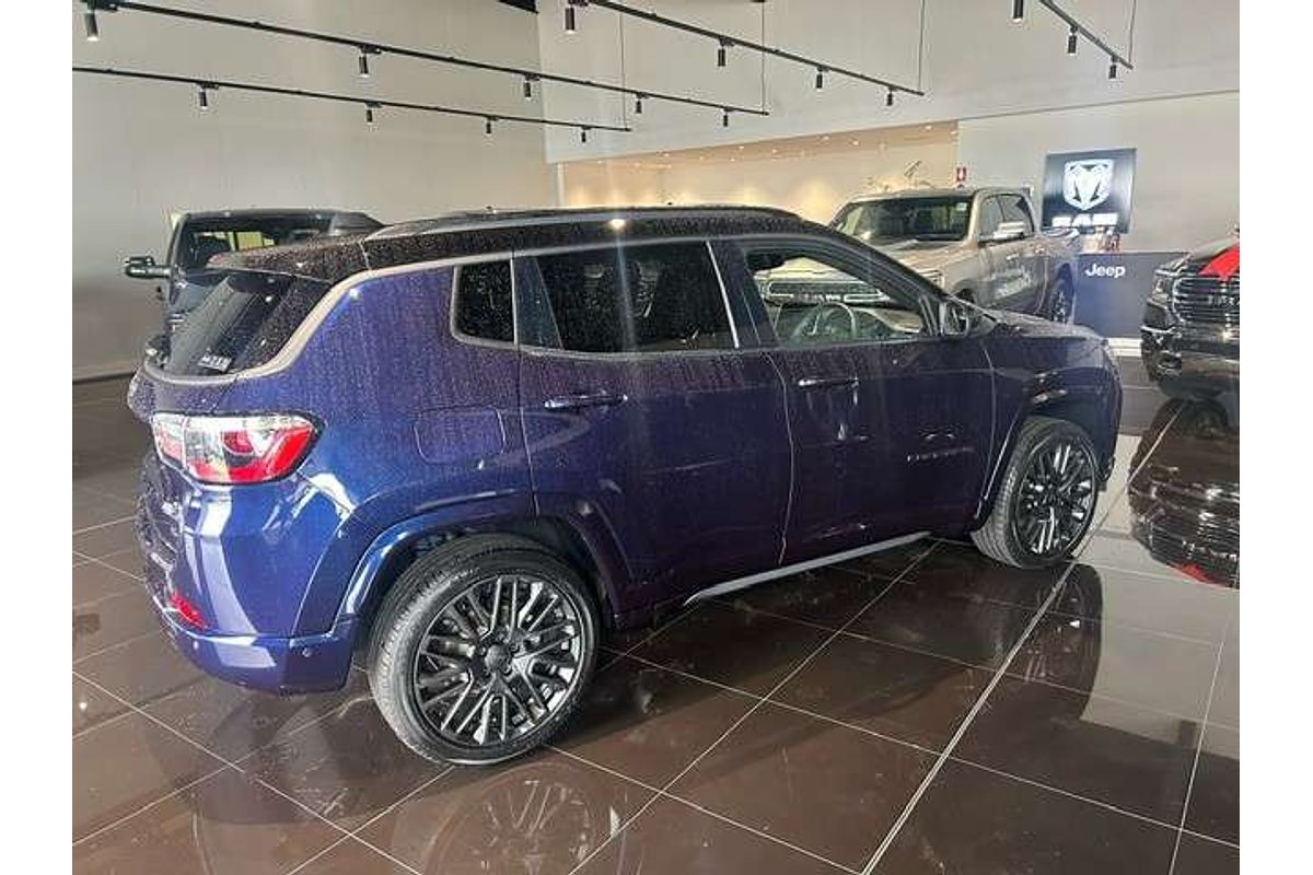 2023 Jeep Compass S-Limited M6