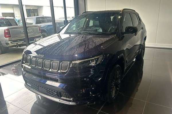 2023 Jeep Compass S-Limited M6