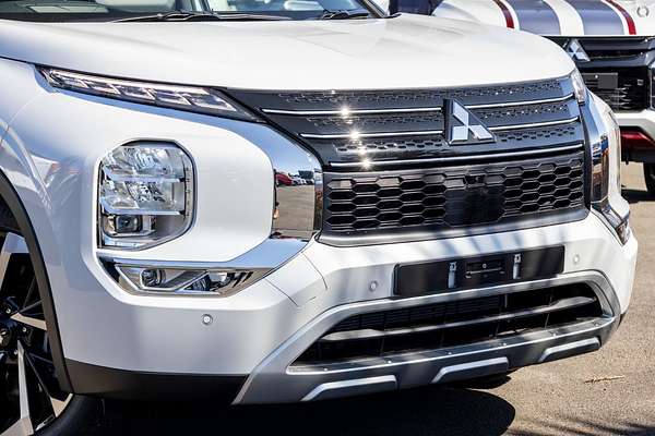 2025 Mitsubishi Outlander PHEV Aspire ZM