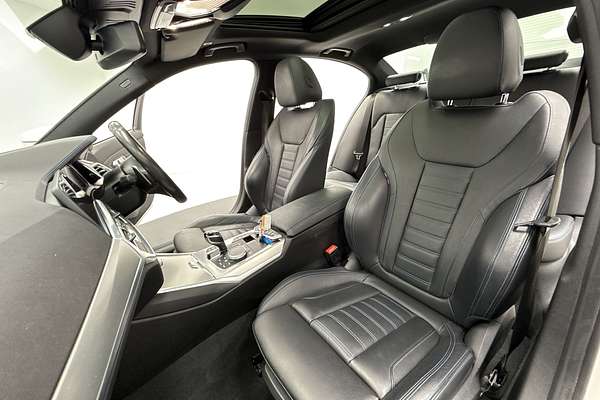 2019 BMW 3 Series 330i M Sport G20