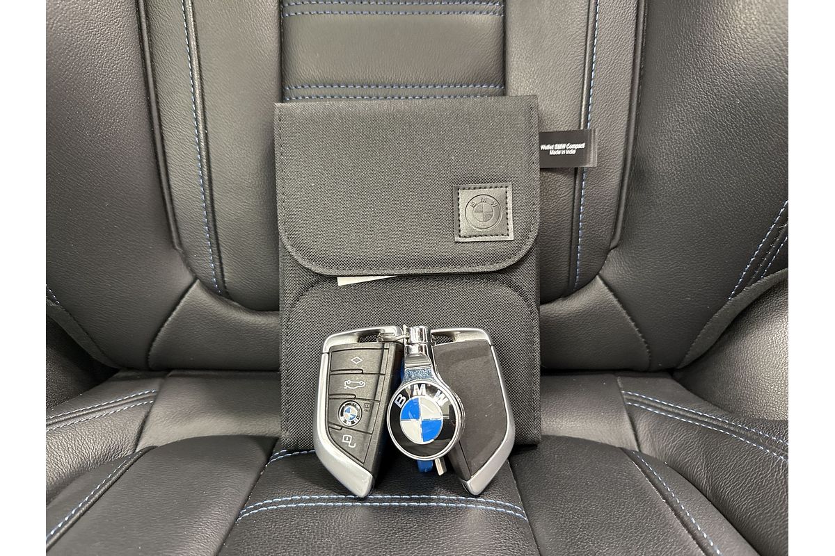 2019 BMW 3 Series 330i M Sport G20