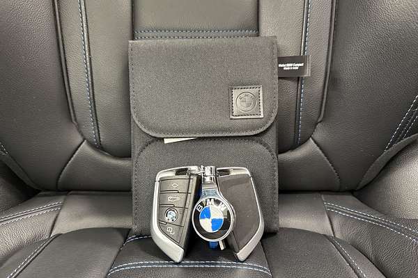2019 BMW 3 Series 330i M Sport G20