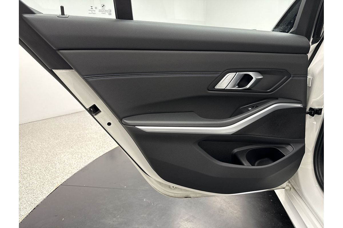2019 BMW 3 Series 330i M Sport G20