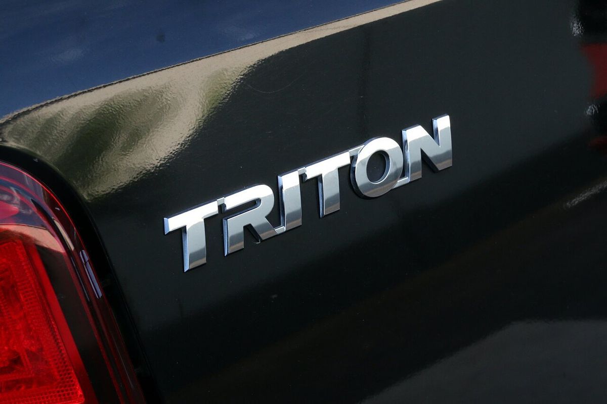 2019 Mitsubishi Triton GLS MR 4X4