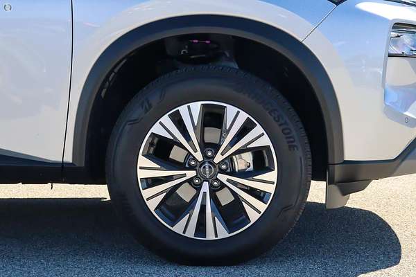 2024 Nissan X-TRAIL ST-L T33