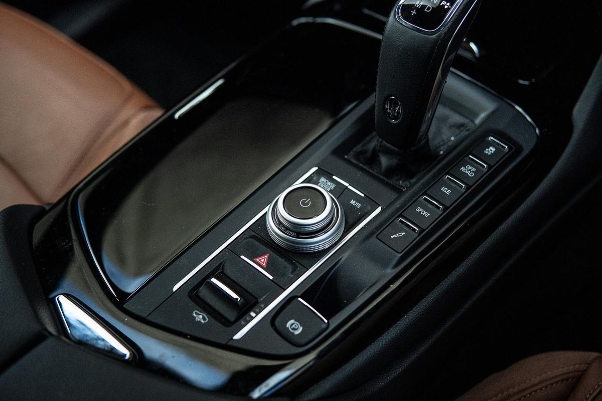 2022 Maserati Levante Modena M161