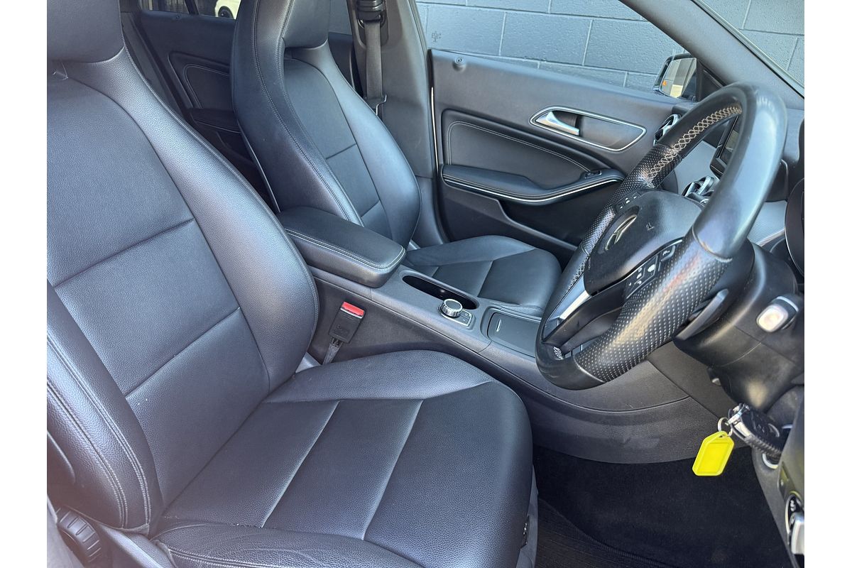 2014 Mercedes-Benz CLA-Class CLA200 C117
