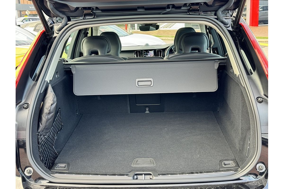 2024 Volvo XC60 Ultimate B5 Bright