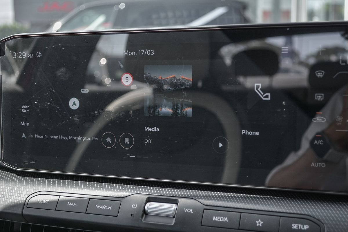 2024 Kia K4 GT-Line CL4m