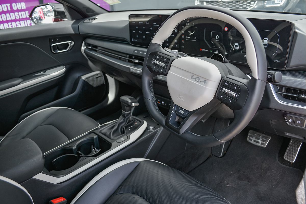 2024 Kia K4 GT-Line CL4m