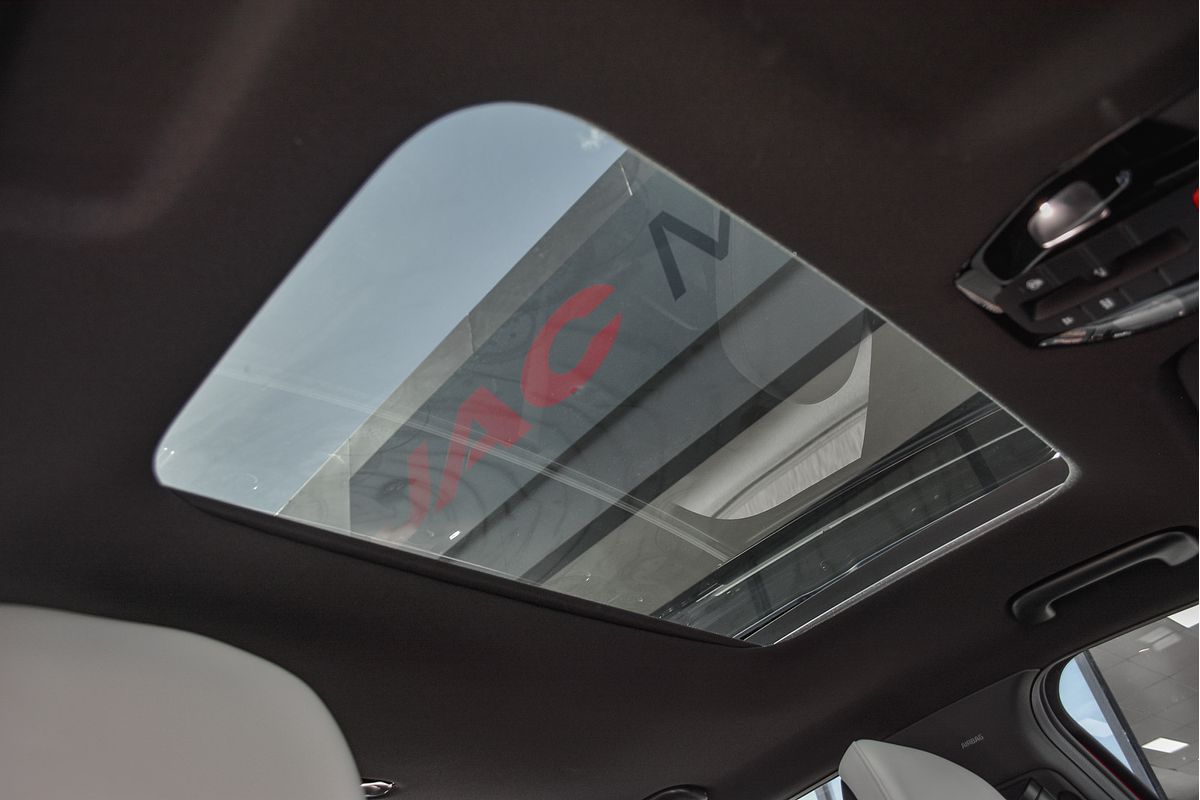 2024 Kia K4 GT-Line CL4m