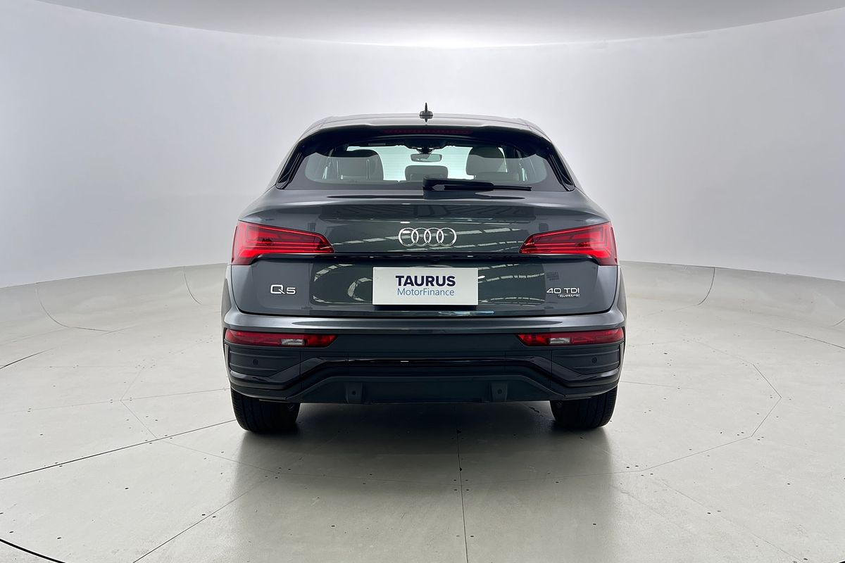 2024 Audi Q5 40 TDI S line FY