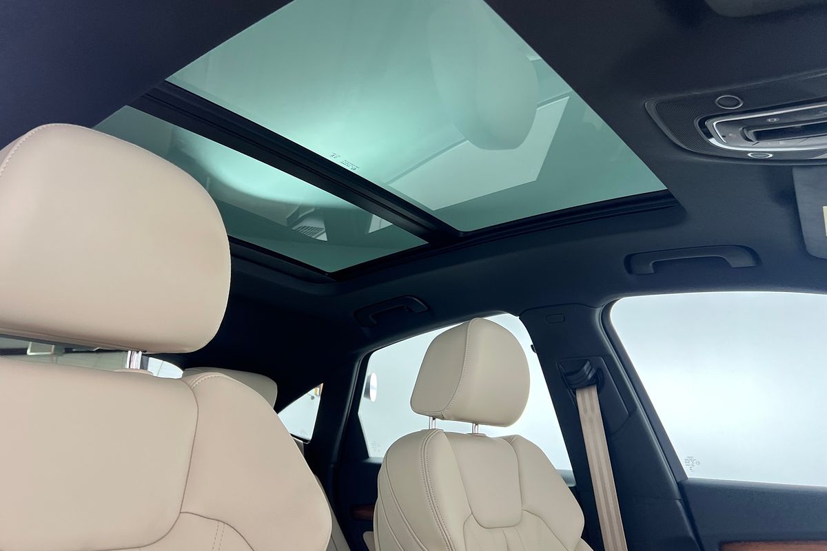 2024 Audi Q5 40 TDI S line FY