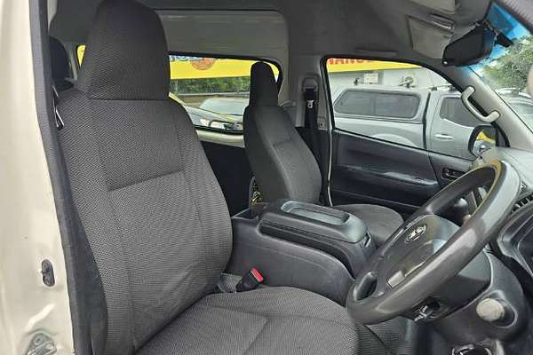 2014 Toyota Hiace Commuter TRH223R
