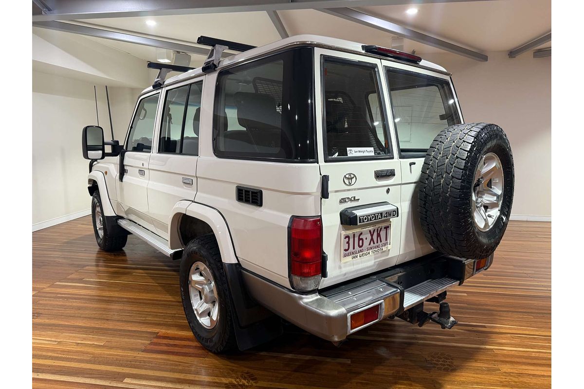 2017 Toyota Landcruiser GXL VDJ76R