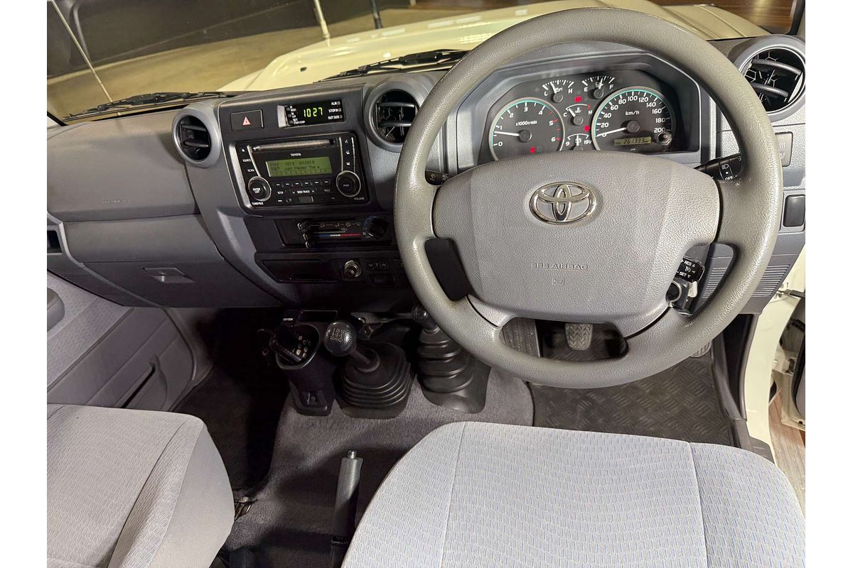 2017 Toyota Landcruiser GXL VDJ76R