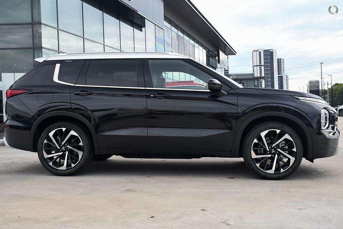2024 Mitsubishi Outlander Exceed Tourer ZM AWD