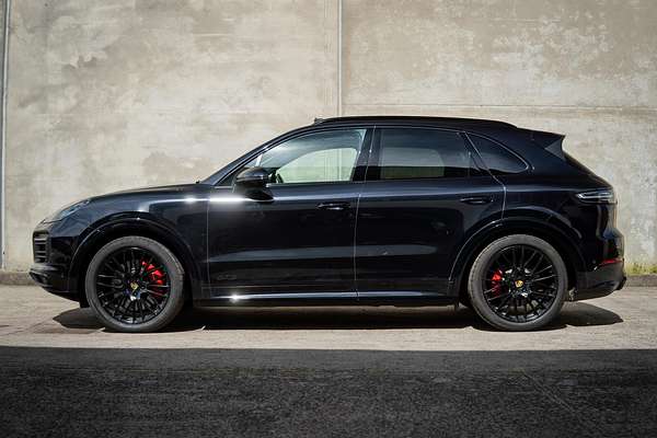 2021 Porsche Cayenne GTS 9YA