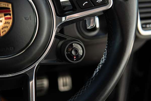 2021 Porsche Cayenne GTS 9YA
