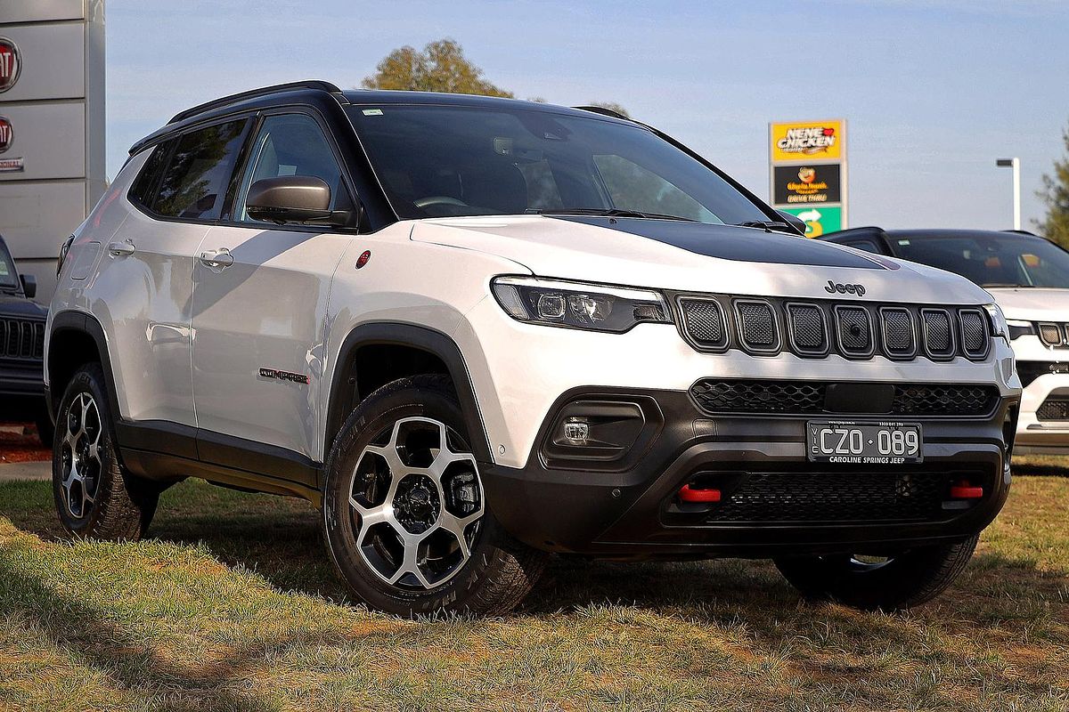 2023 Jeep Compass Trailhawk M6
