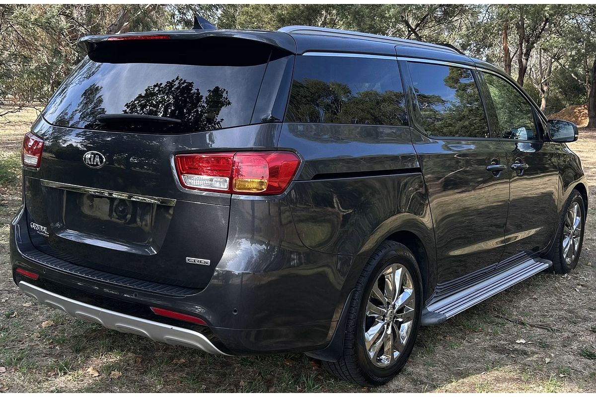 2017 Kia Carnival Platinum YP