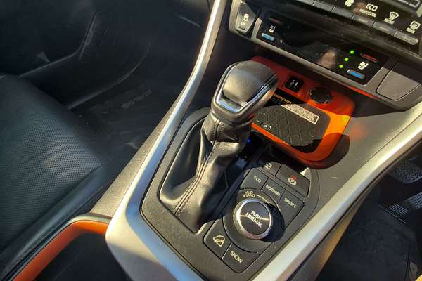 2019 Toyota RAV4 Edge AXAA54R