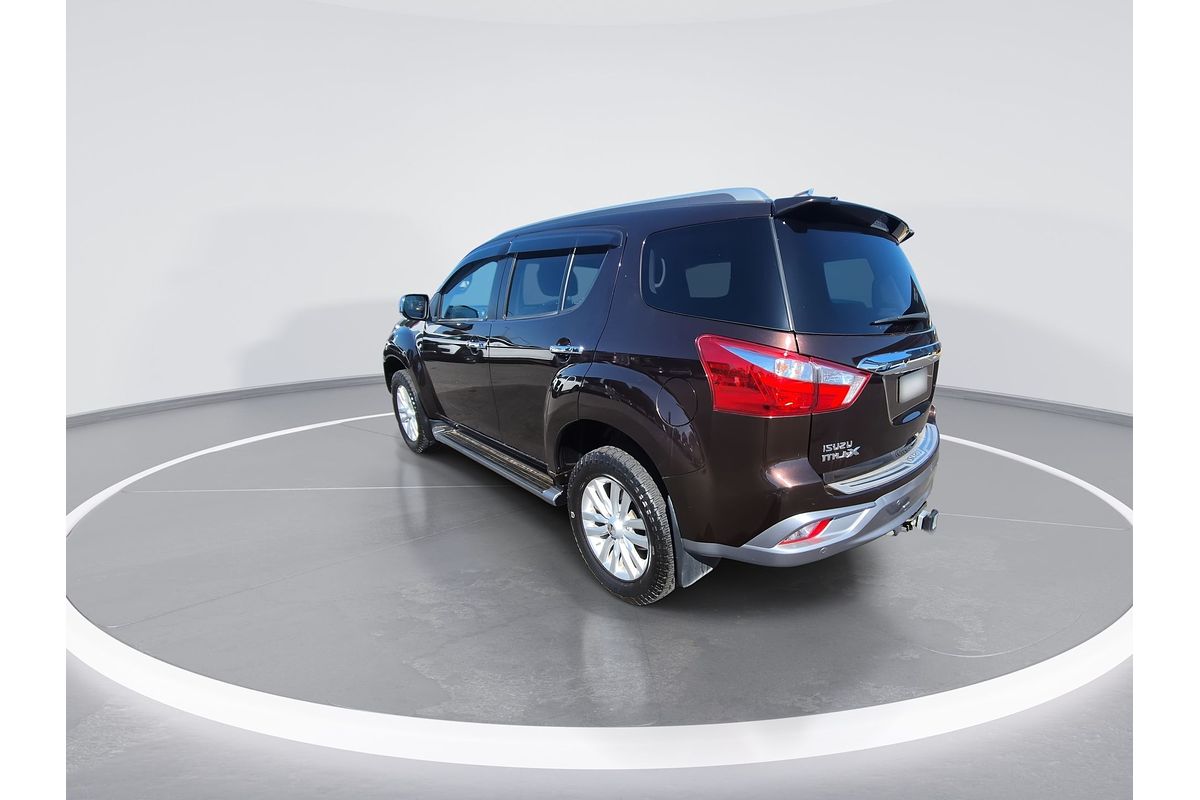 2017 Isuzu MU-X LS-T