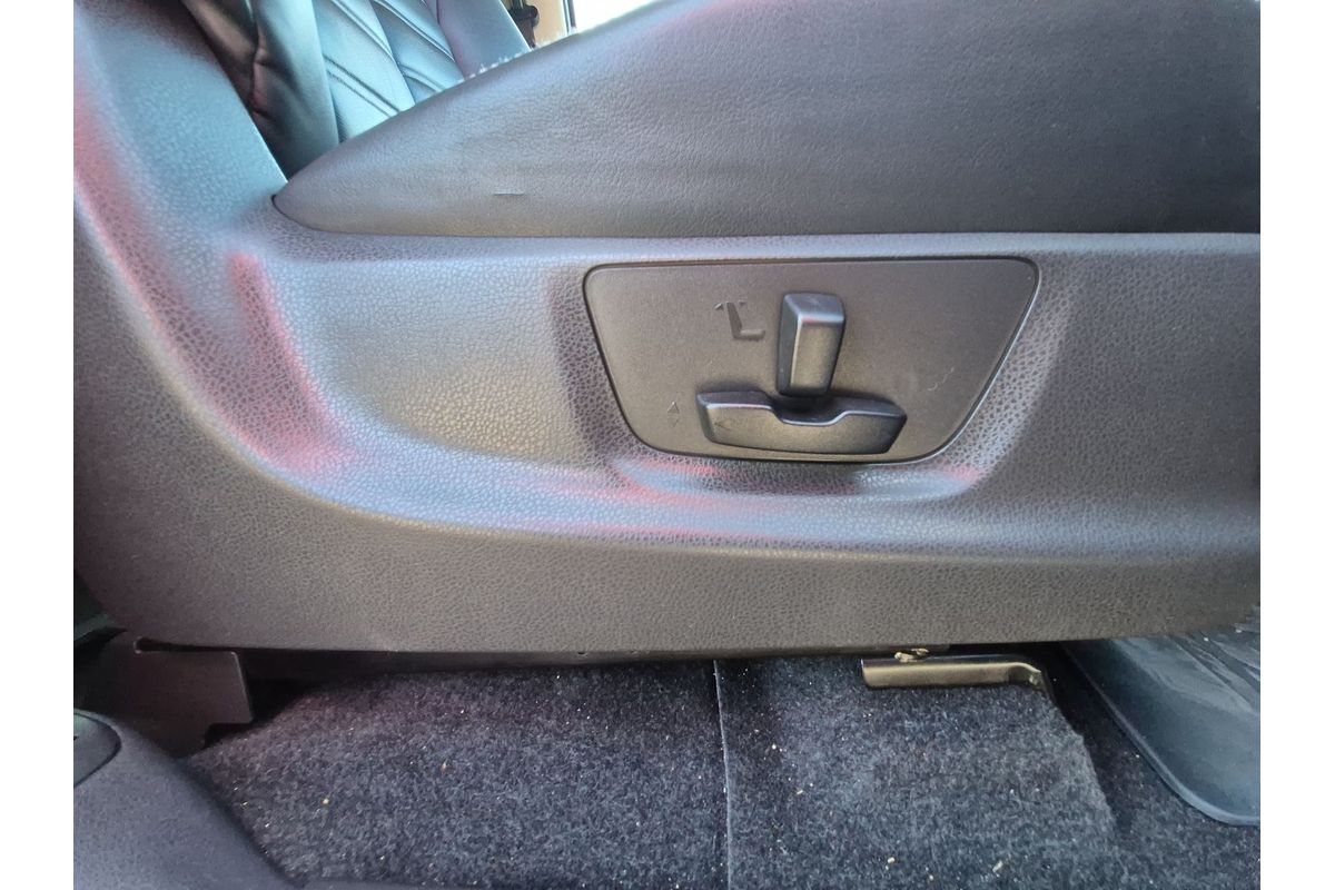 2017 Isuzu MU-X LS-T