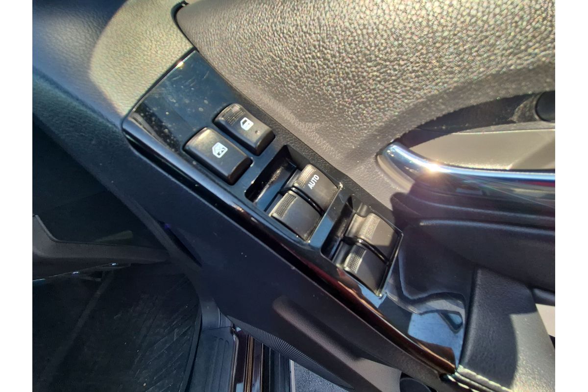 2017 Isuzu MU-X LS-T