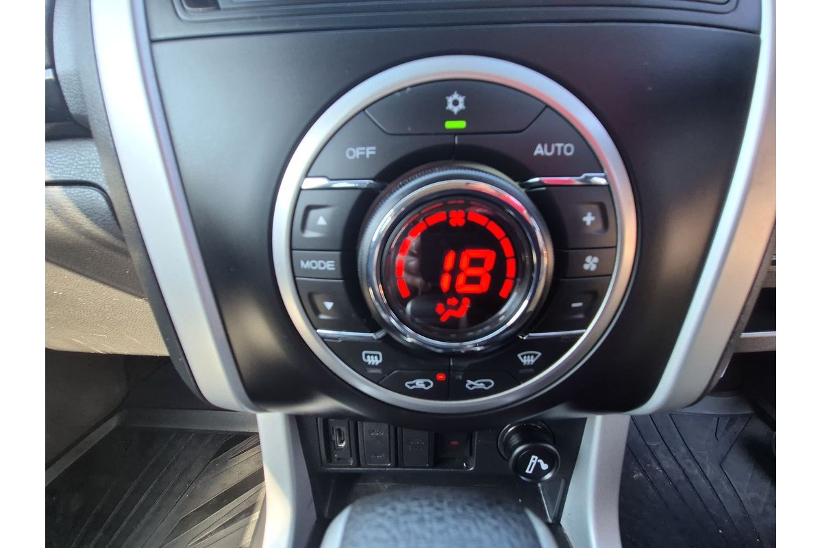 2017 Isuzu MU-X LS-T
